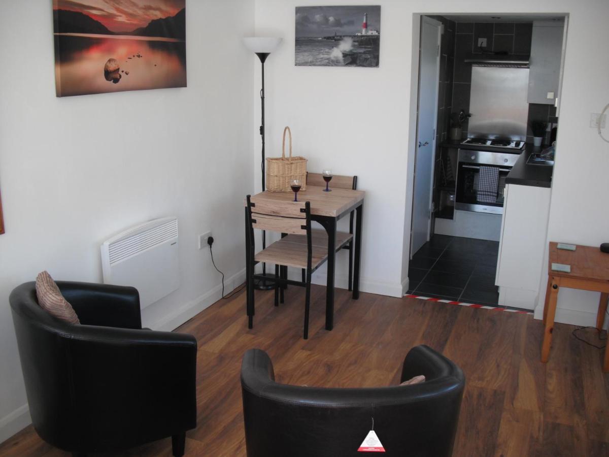 White Horse Studio Apartment Preston  Bagian luar foto